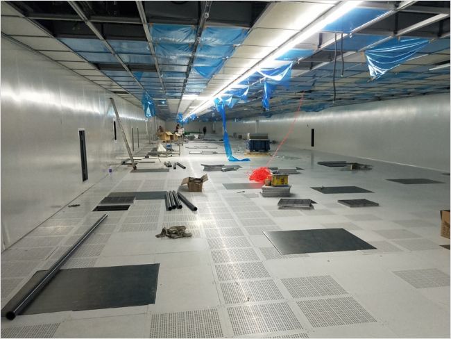 不锈钢重型减震钢桌、百级无尘车间设备垫脚、重型不锈钢工作桌、无尘车间减震解决方案、手机生产车间专用钢桌